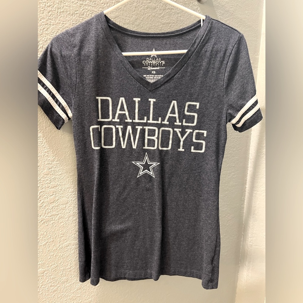 Dallas Cowboys women’s top size XS